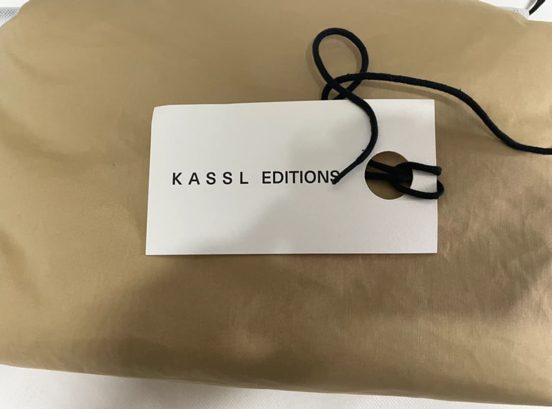 카슬에디션 KASSL EDITION 패딩 캔버스클러치_Brown  상품이미지3