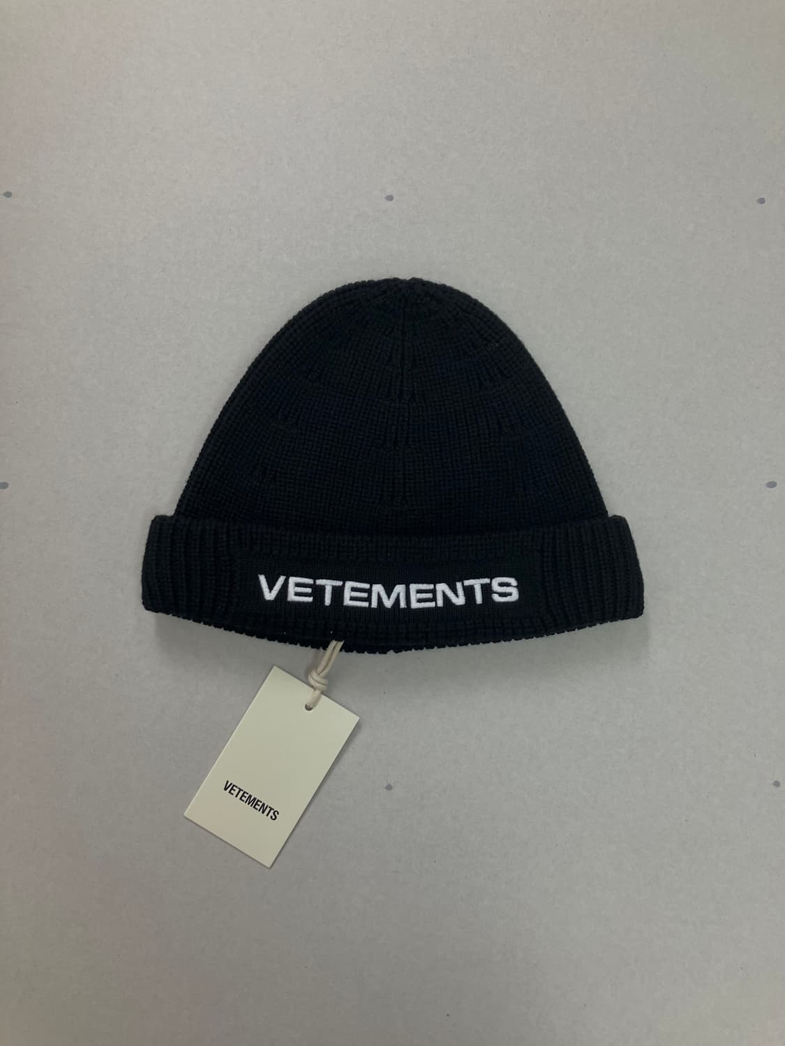 베트멍 로고 자수 비니 블랙 상품이미지1