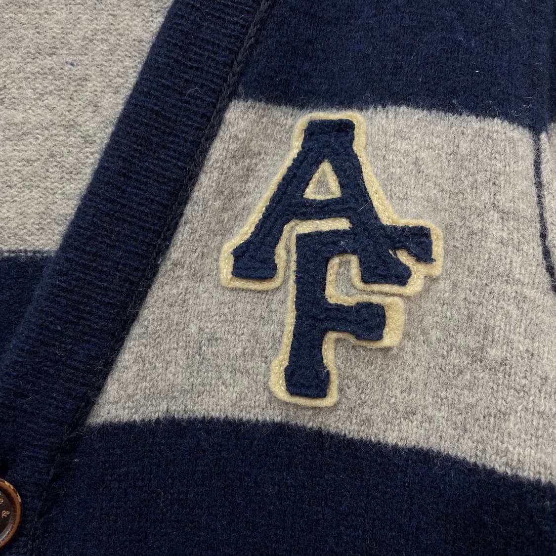 Abercrombie & Fitch Stripe Knit Cardigan 상품이미지4