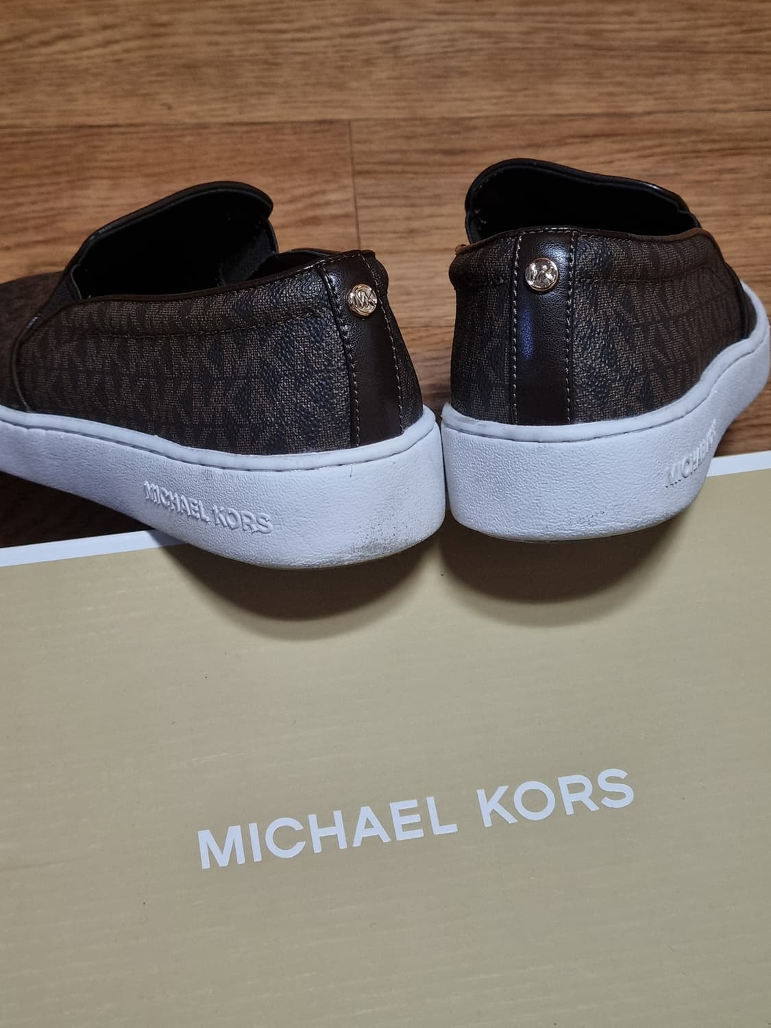 마이클 코어스 시그니처 슬립온 상품이미지5