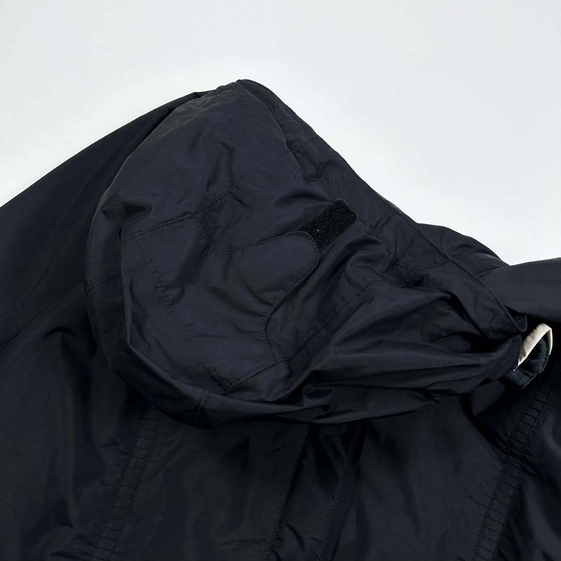 컬럼비아 옴닉테크 블랙 풀오버 바람막이 자켓 (L 여성추천) 상품이미지4