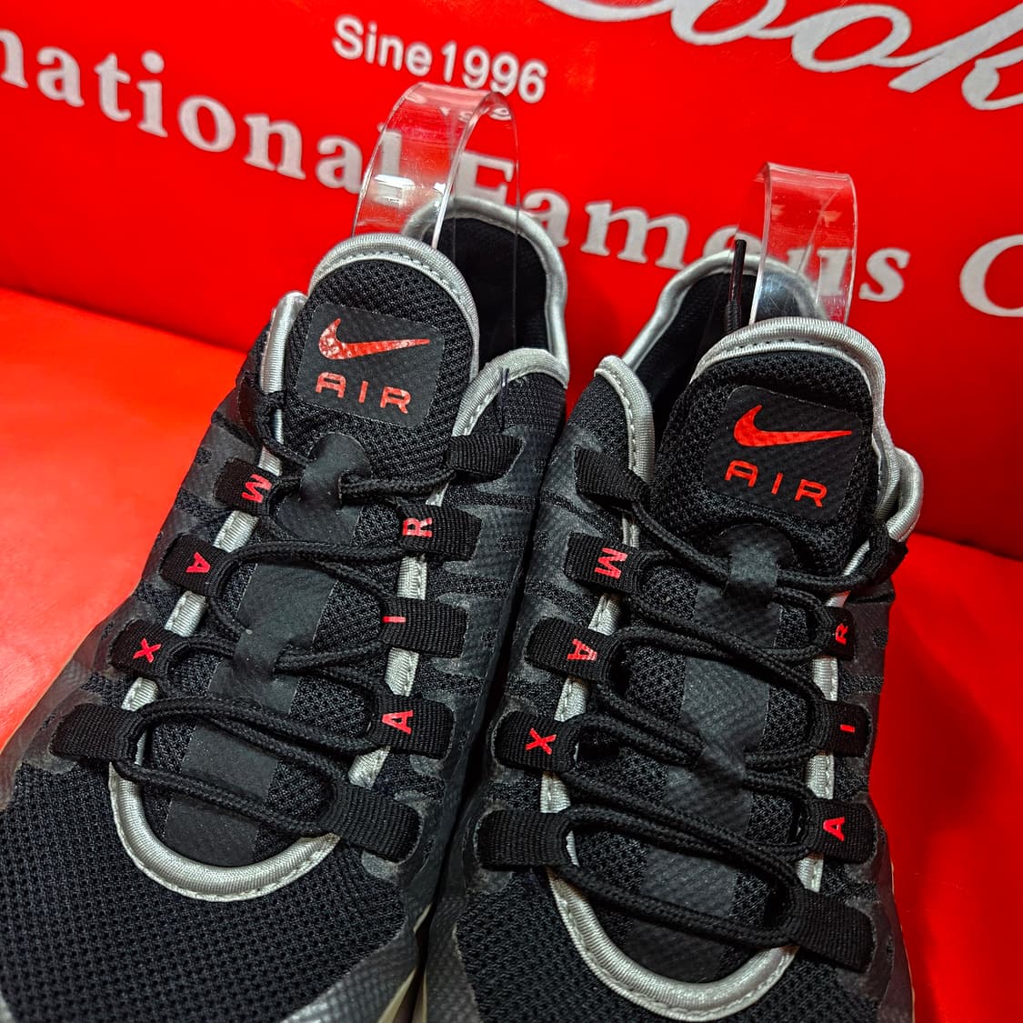 나이키(Nike) 에어맥스 엑시스 마징가 스니커즈 270size 상품이미지3