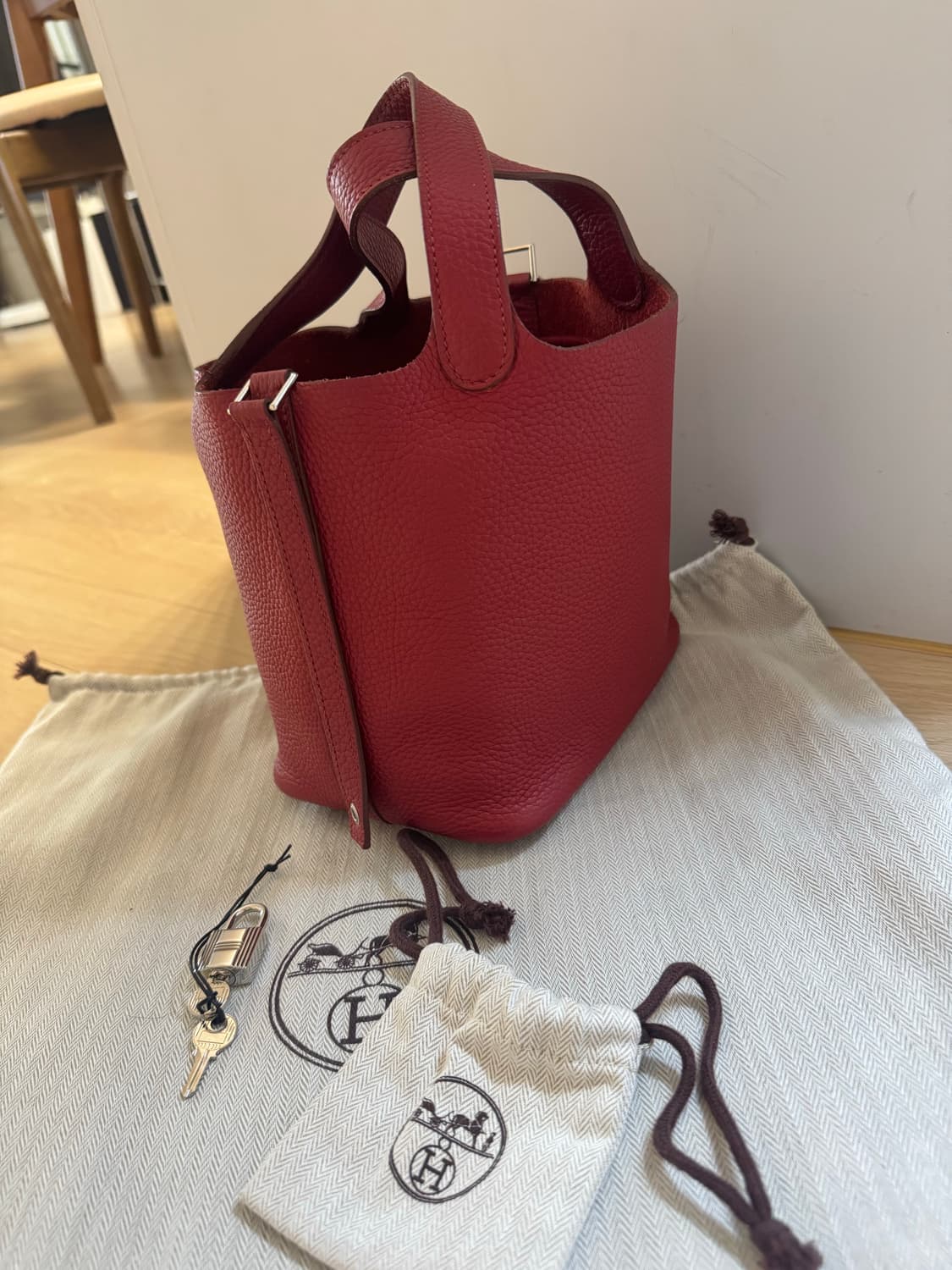 에르메스 피코탄18 루비스 백 버건디 상품이미지4