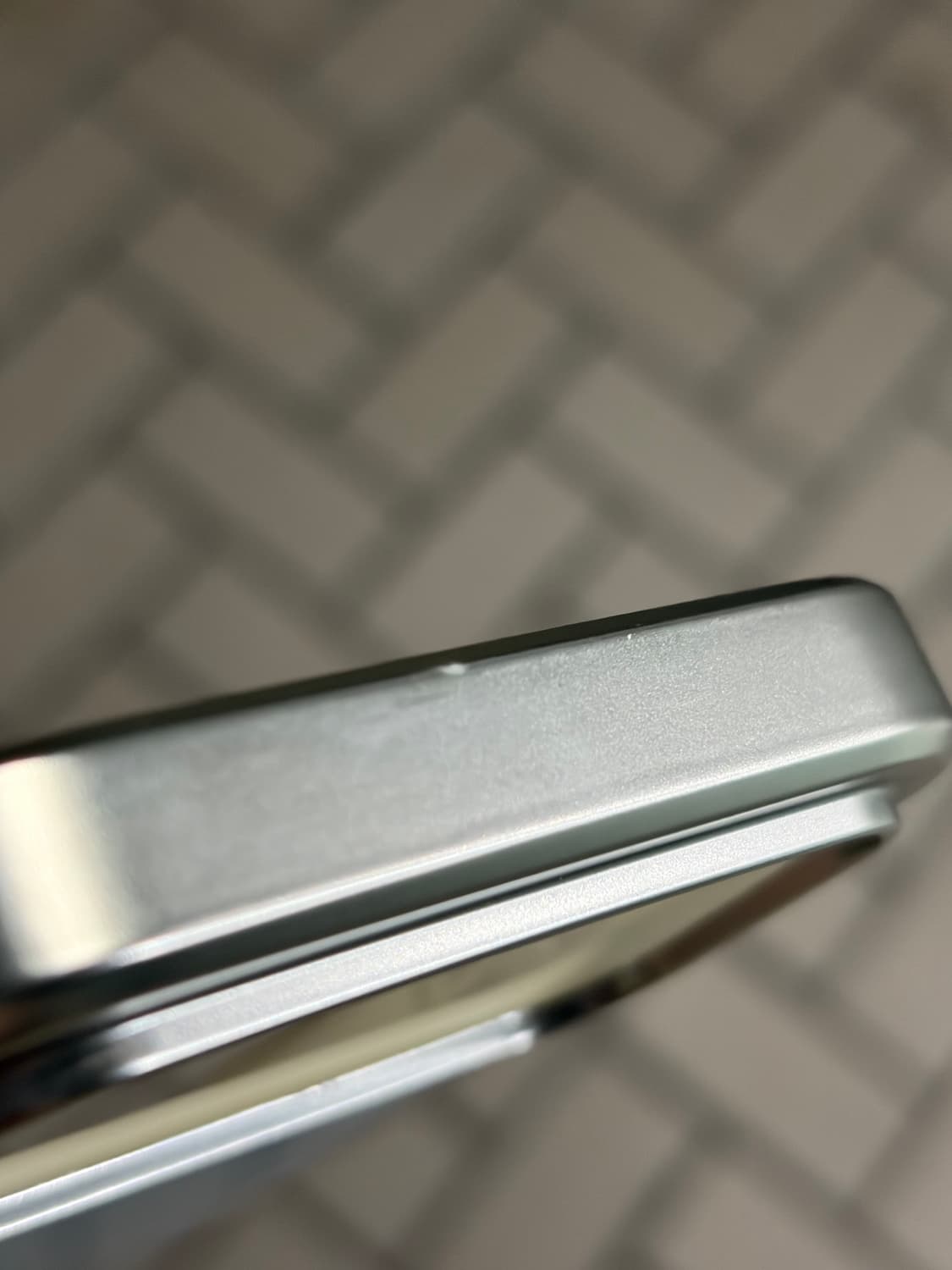 아이폰 17프로맥스 아비오에 케이스 새상품 판매합니다 상품이미지3