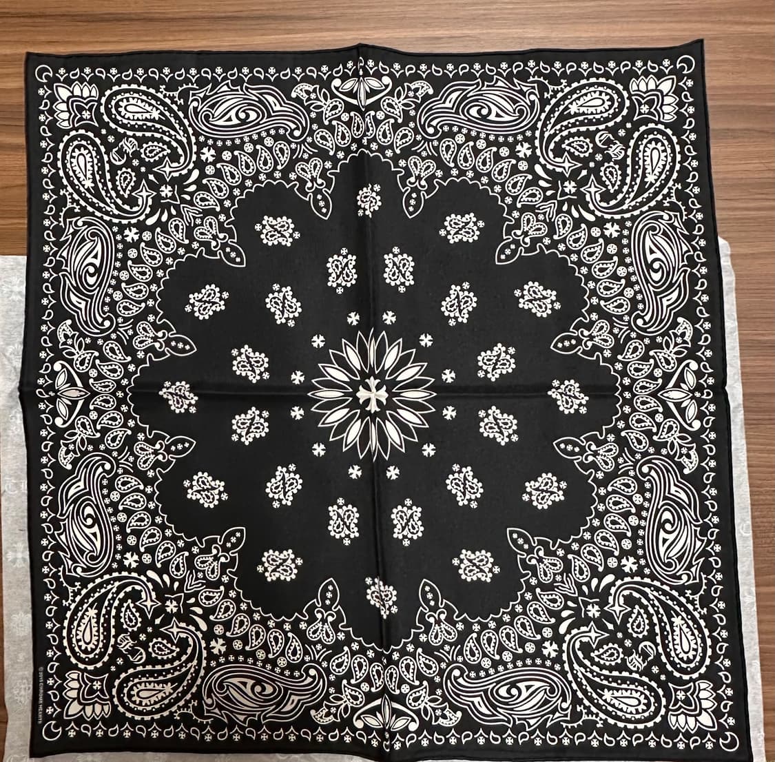 크롬하츠 실크반다나 블랙 상품이미지3