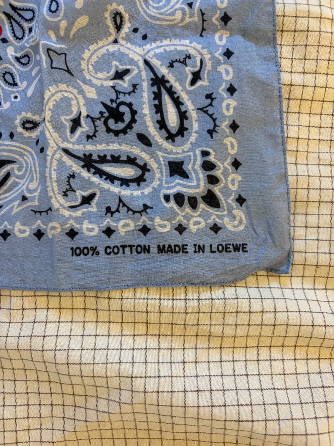 로에베 19SS 페이즐리 반다나 스카프 상품이미지4