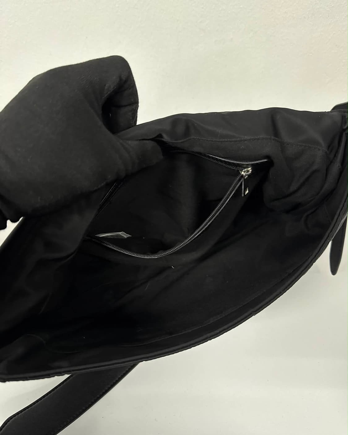 질바이 질 스튜어트 22년 신형 나일론 레더 플랩 크로스 바디 백 상품이미지6