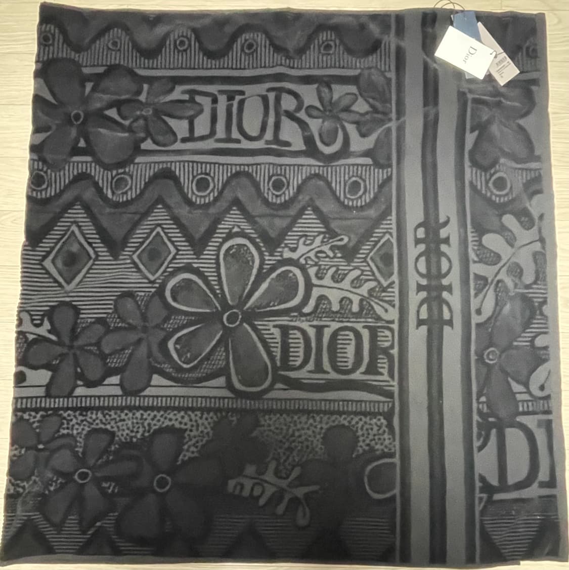 디올 비치 타올 블랭킷 겸용 새상품 상품이미지1