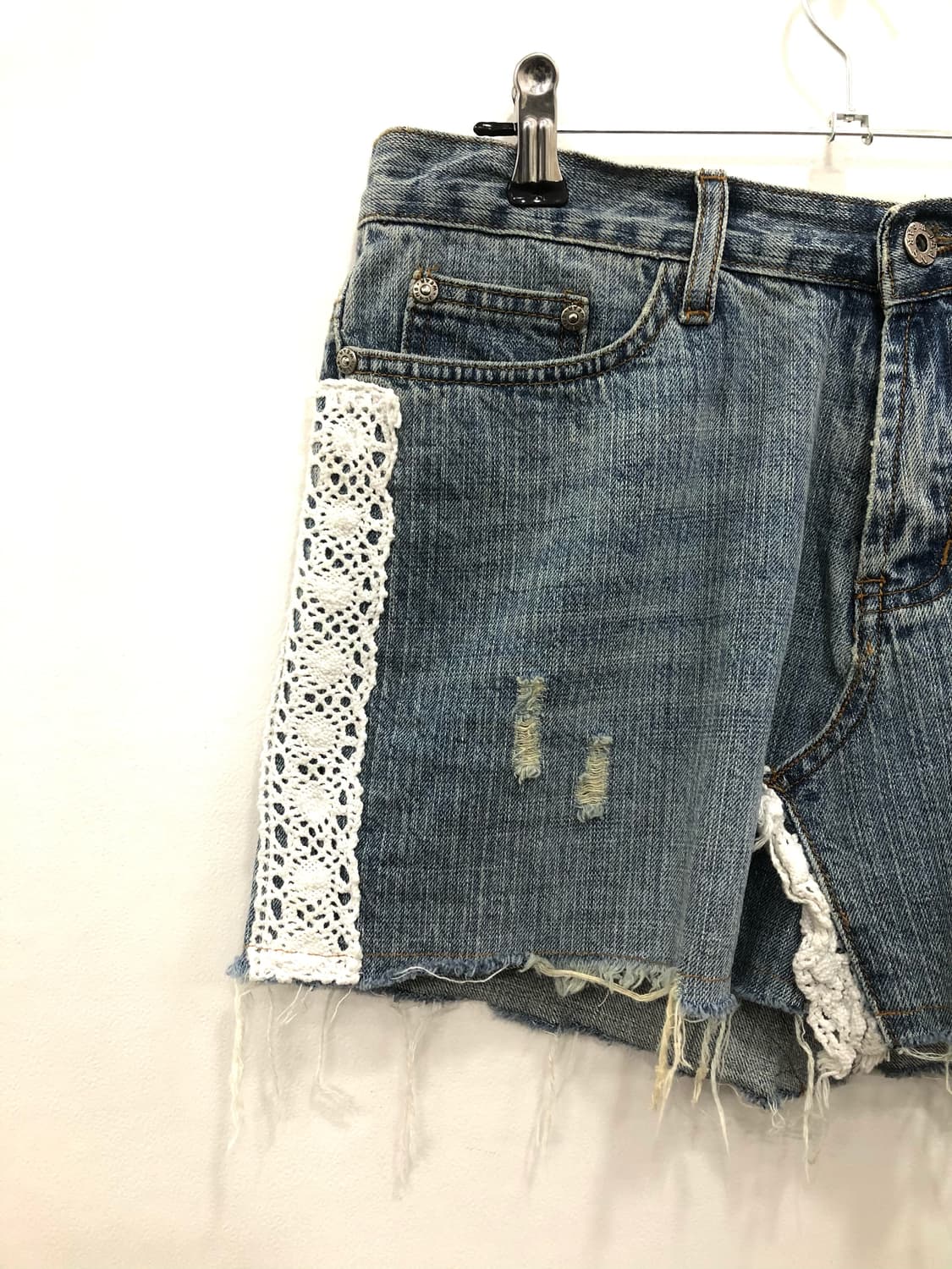 white rose lace light wash mini skirt 상품이미지5