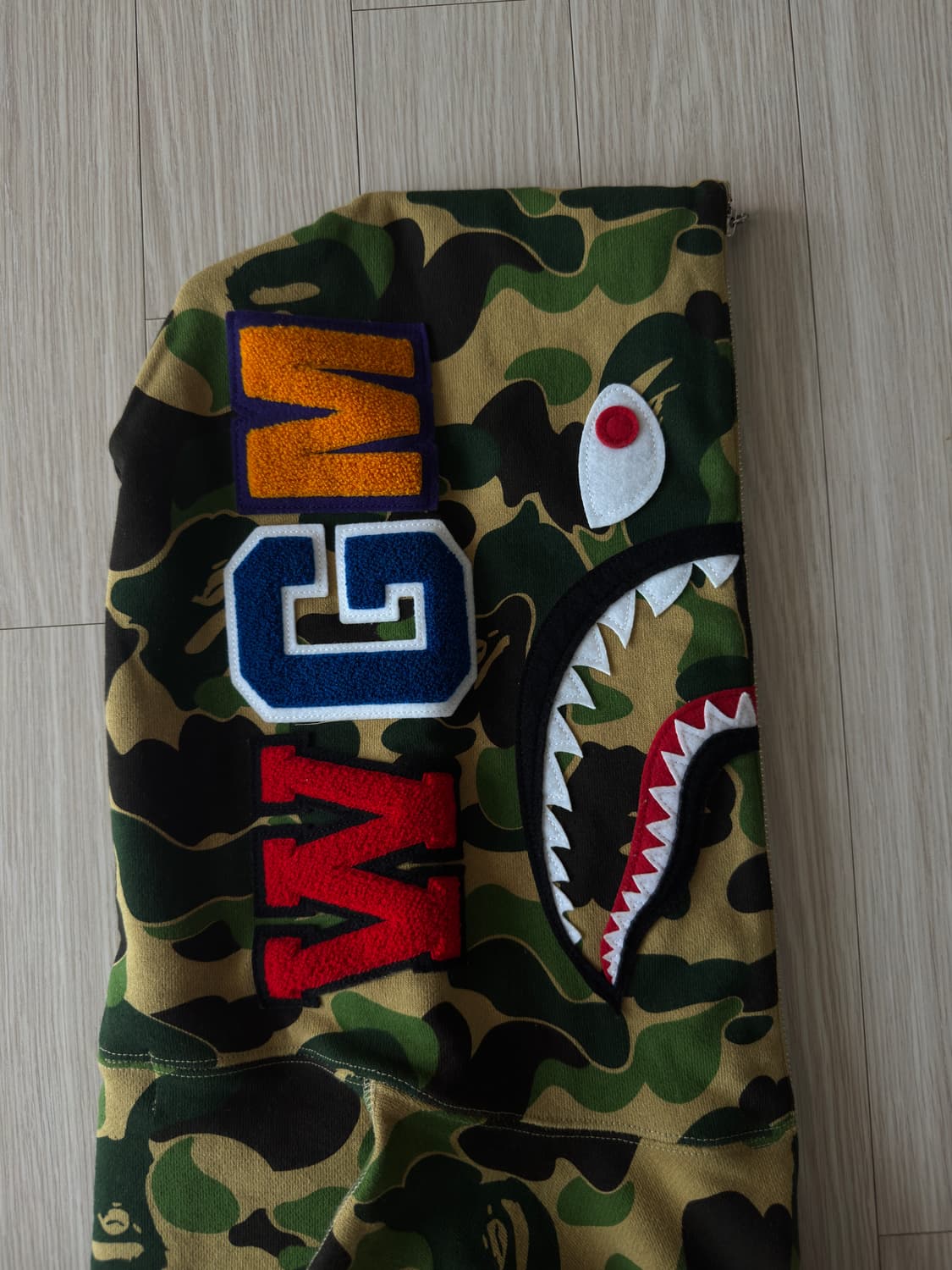 베이프 샤크후드 하프집업 상품이미지3