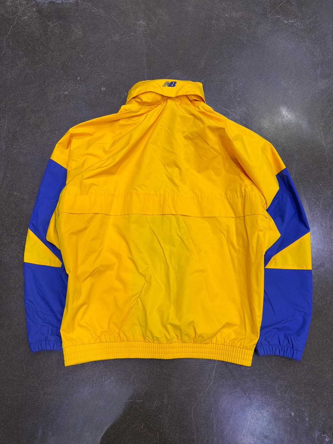 뉴발란스 레트로 배색 바람막이 옐로우 블루 L 상품이미지3