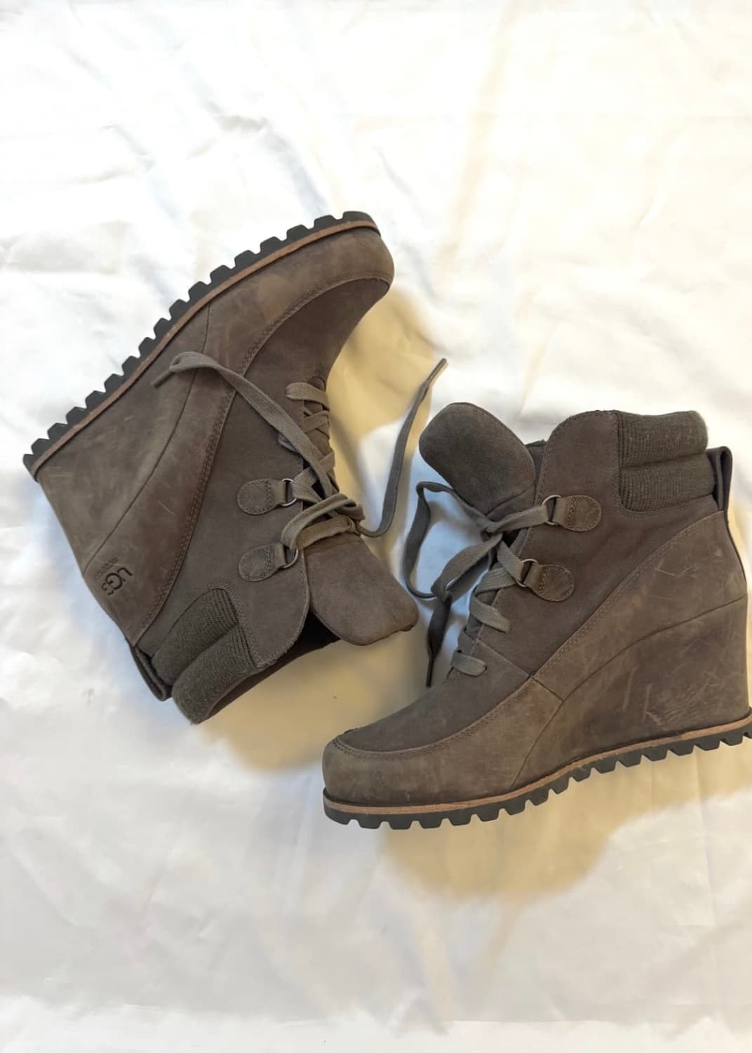 UGG 웨지힐 Kriston Waterproof Wedge Boots 상품이미지1