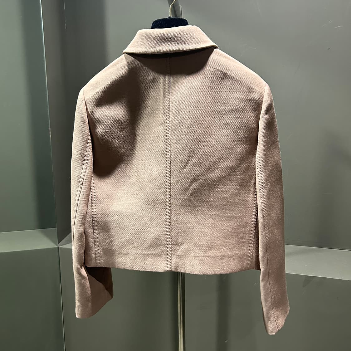 디올 오블리크 더블 버튼 크롭 자켓 상품이미지4