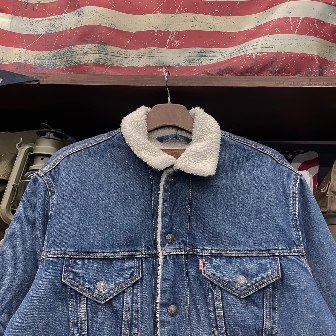 리바이스 타입 3 쉐르파 진청 데님 트러커 자켓 상품이미지3