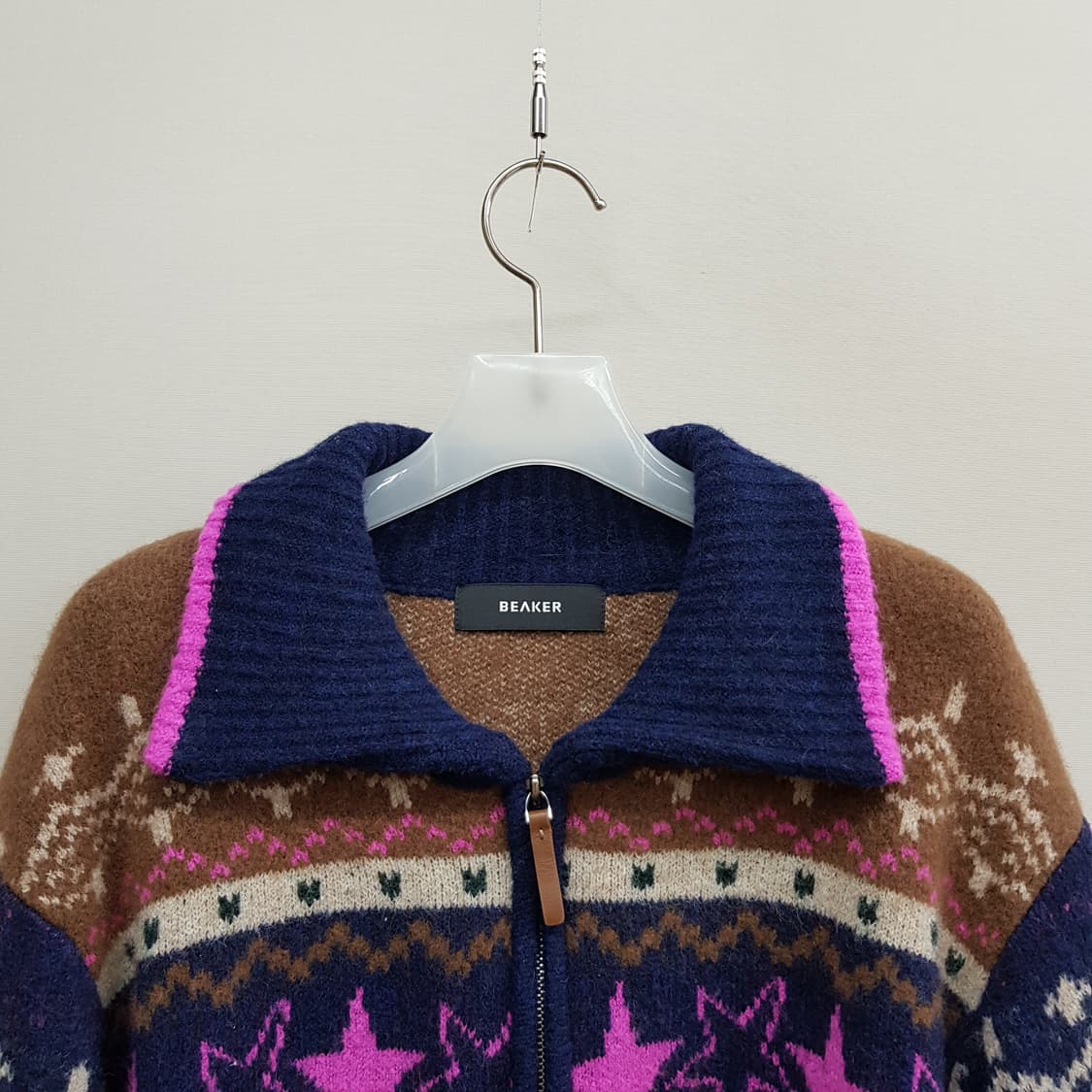 비이커 2024 페어아일 스타 패턴 울 하프집업 니트 1사이즈 상품이미지2