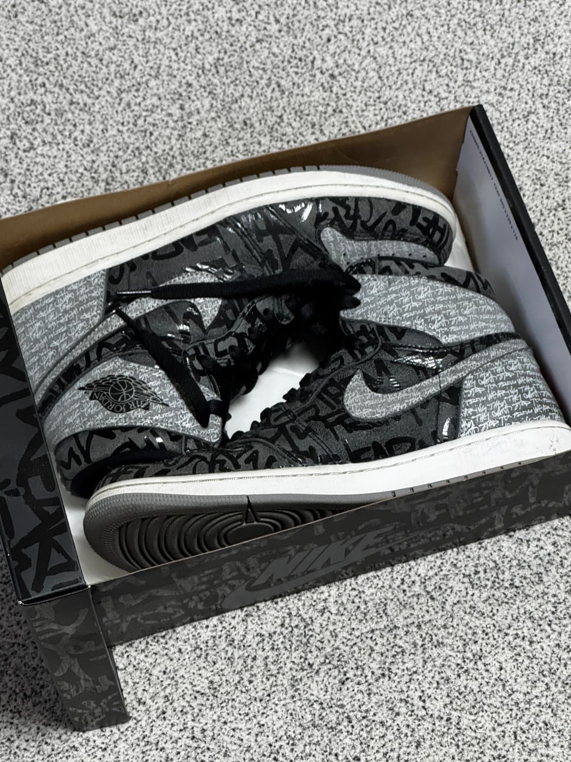 조던1 하이 리벨리어네어 상품이미지1