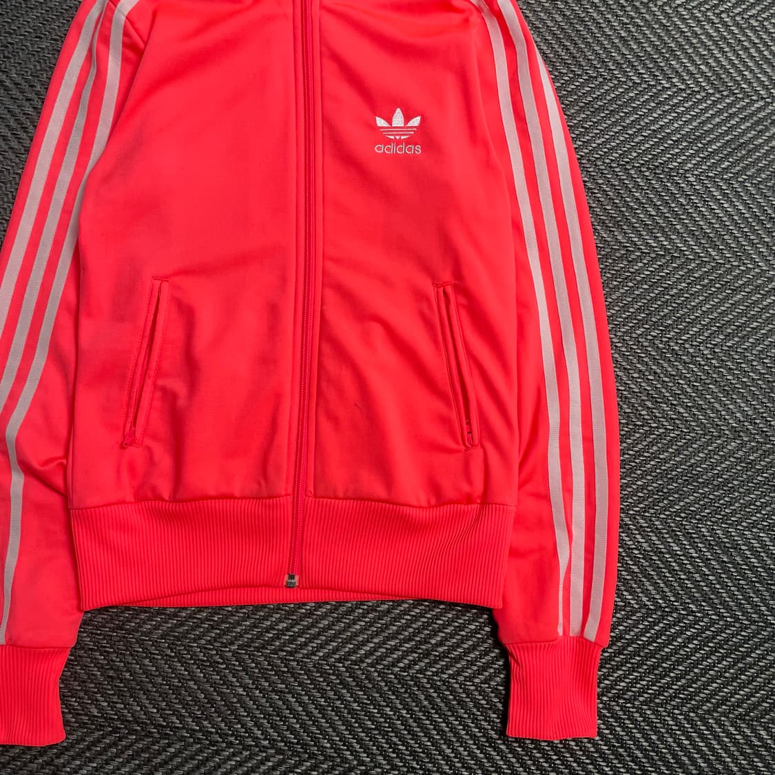 아디다스 우먼스 파이어버드 빅로고 네온 핑크 트랙탑 져지o 5321 상품이미지3