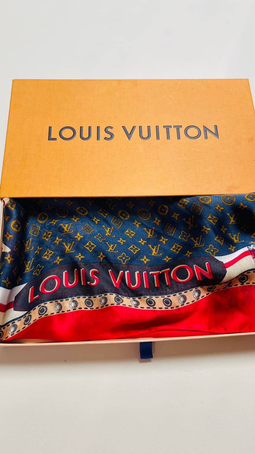 정품 루이비통 월드 맵 스퀘어 90 방도 실크 스카프. 구매가 120만원 상품이미지1
