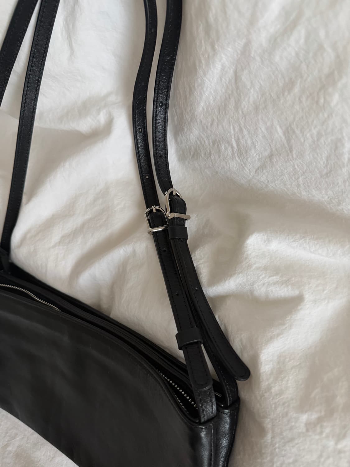 Laidback 블랙 가죽 숄더백 상품이미지3