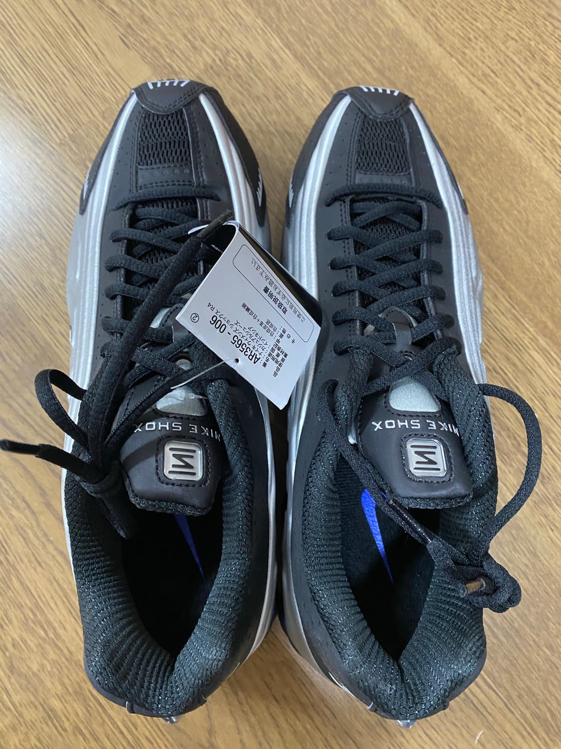 나이키 샥스 R4 메탈릭 실버 앤 블랙 285 (w) 새상품 상품이미지6