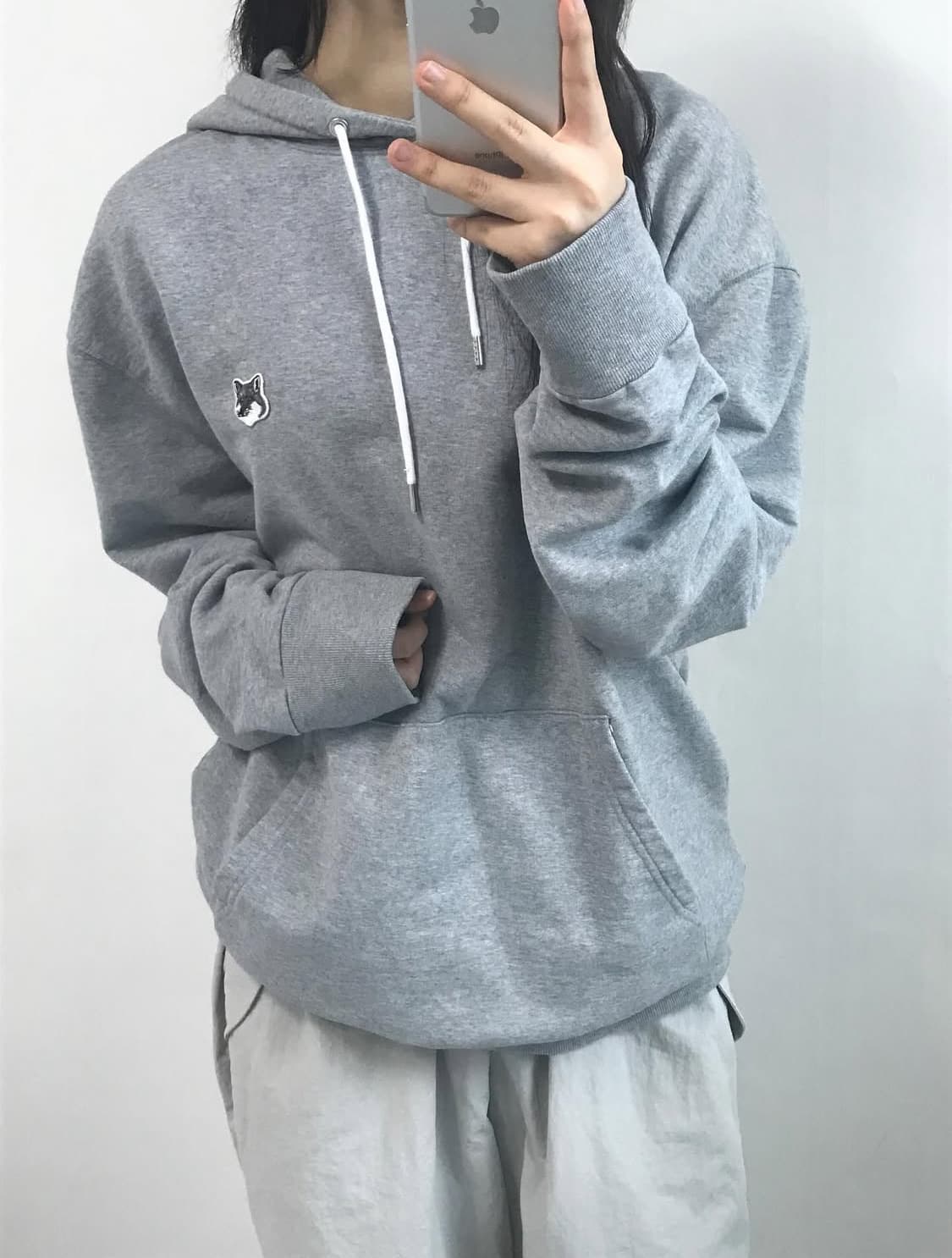 MaisonKitsune 메종키츠네 그레이 폭스패치 후드티 상품이미지3