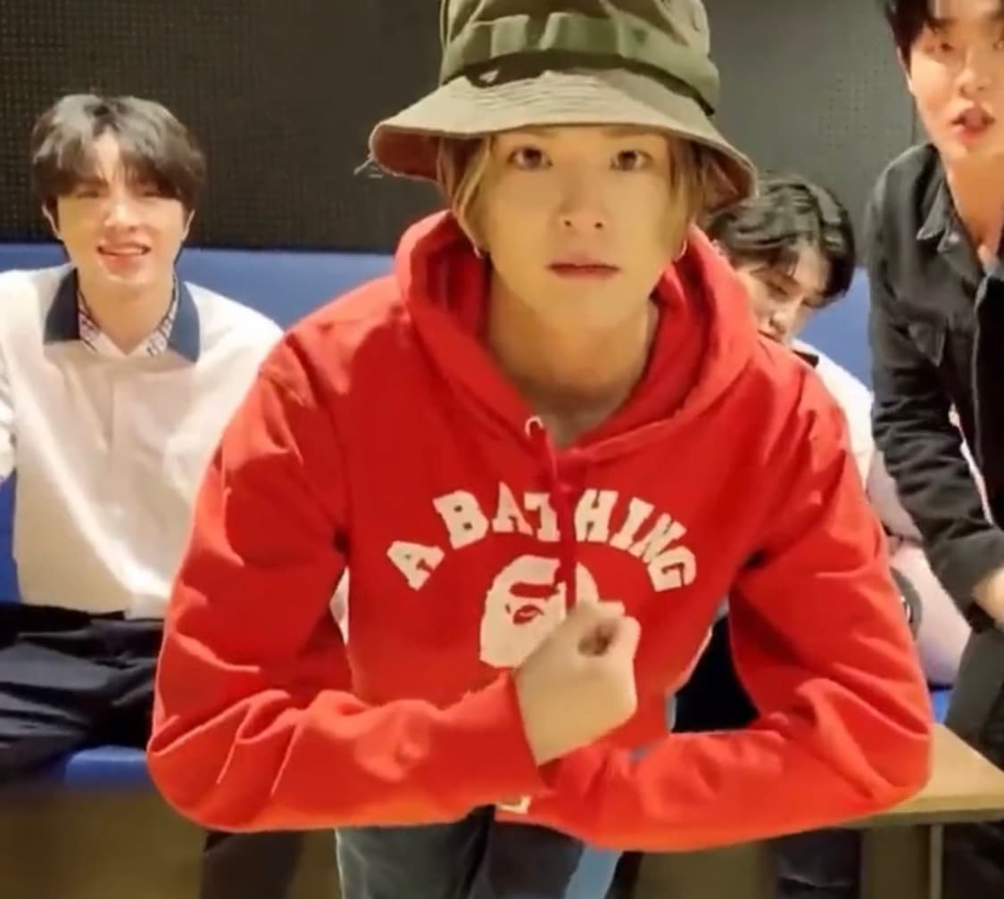 [트레저 아사히 손민수 하실분]베이프 클래식 빅로고 후드티 상품이미지5