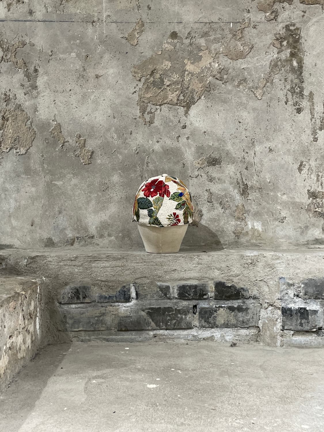 아더에러 23S/S 아이보리 커시브 trs 플로럴 볼캡 상품이미지7