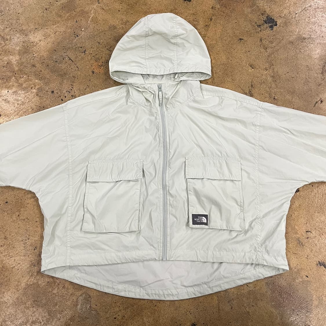 노스페이스 크롭 바람막이 상품이미지3