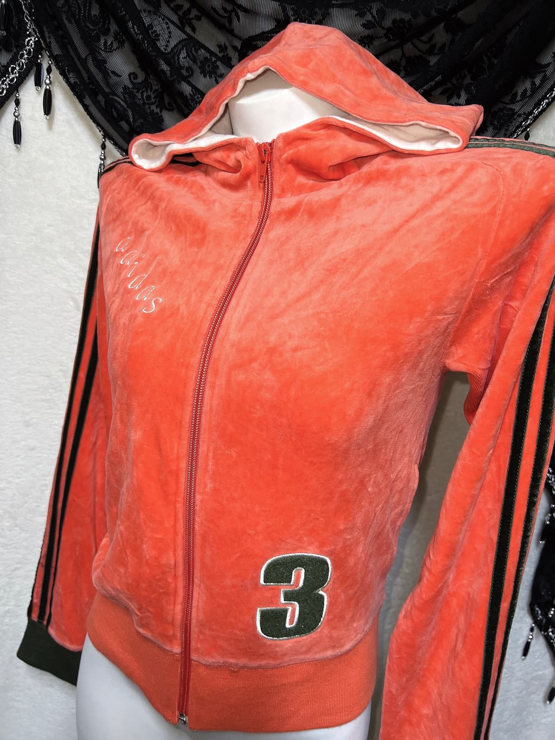 아디다스 adidas 트랙탑 벨벳 후드집업 져지 스포티 갸루 y2k 상품이미지7