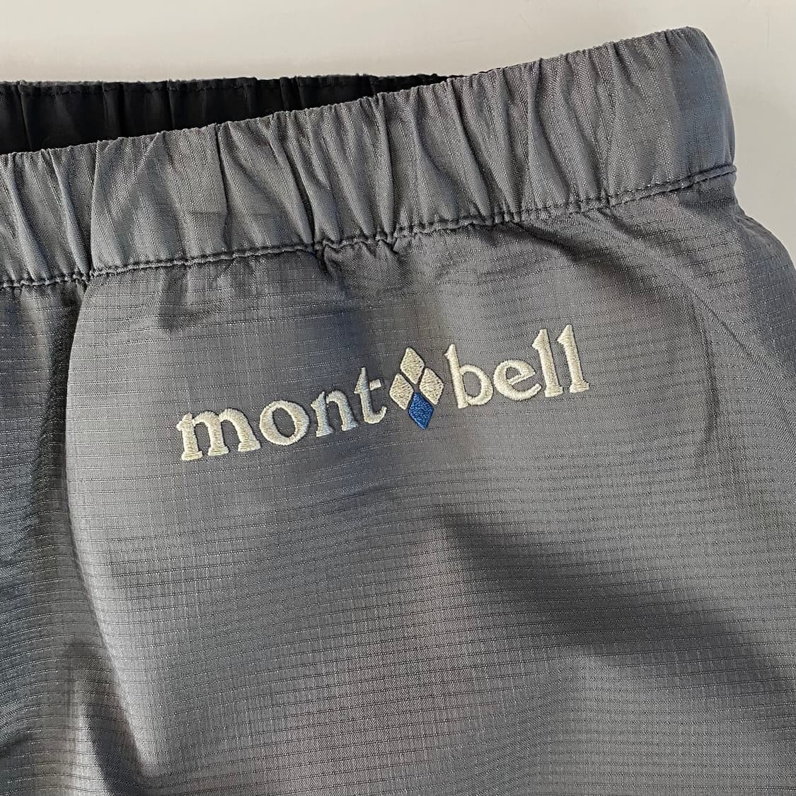 몽벨(Mont-bell) 고어텍스(GORE-TEX®) 팬츠 상품이미지2