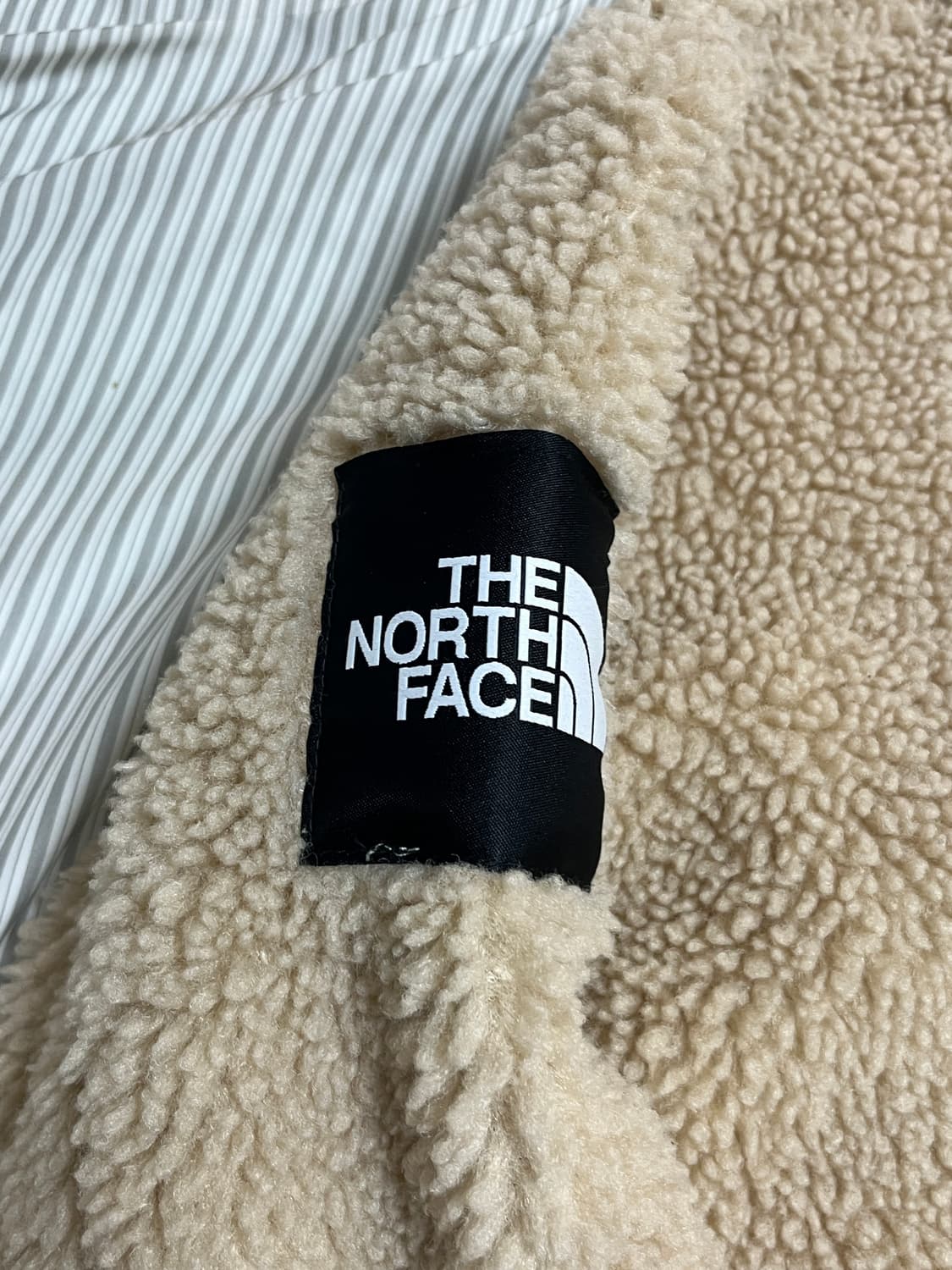 노스페이스 화이트라벨 남여공용 후리스 뽀글이 상품이미지3