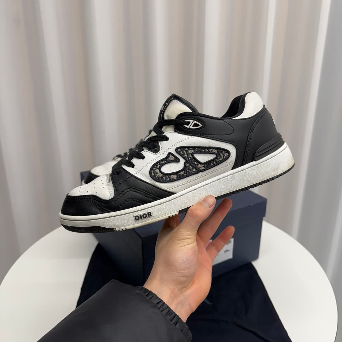 [41] 디올 B57 로우탑 스니커즈 상품이미지4