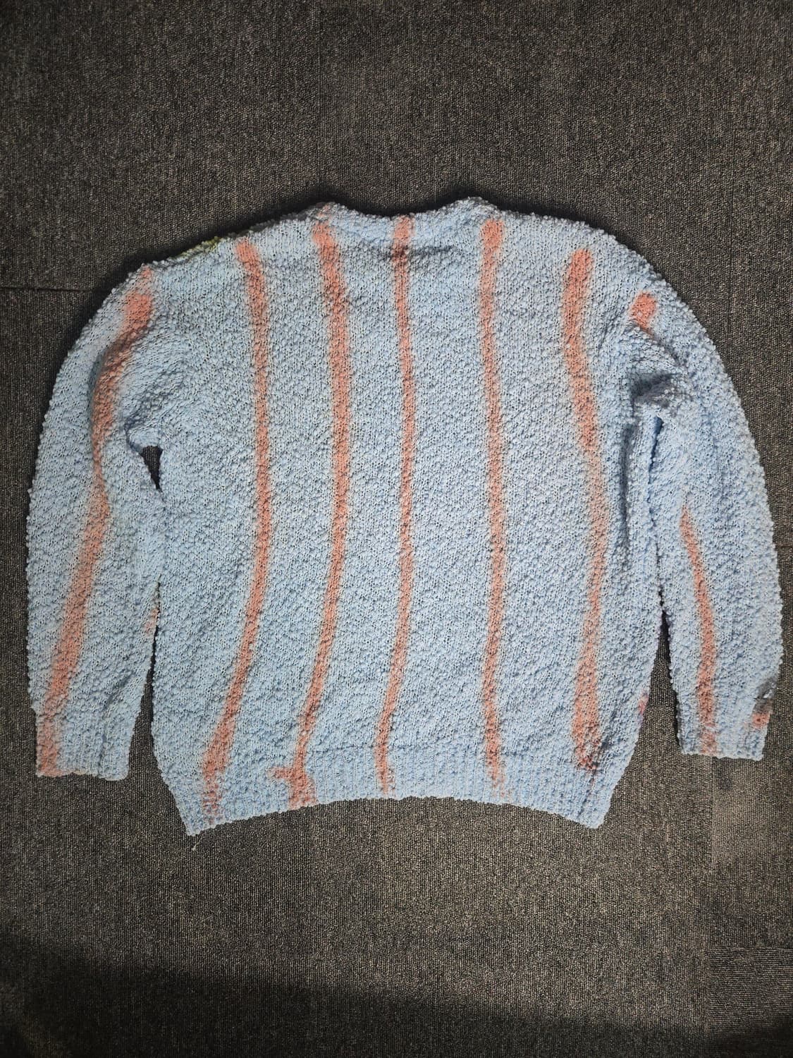 TheMuseumVisitor 스프레이 프린팅 니트 상품이미지2