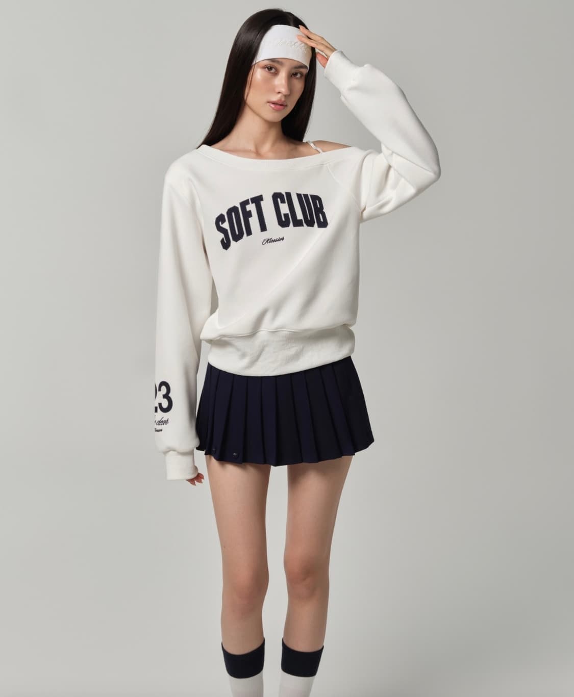 새상품 클리시어 25 SOFT line sweatshirt 맨투맨 화이트 상품이미지1