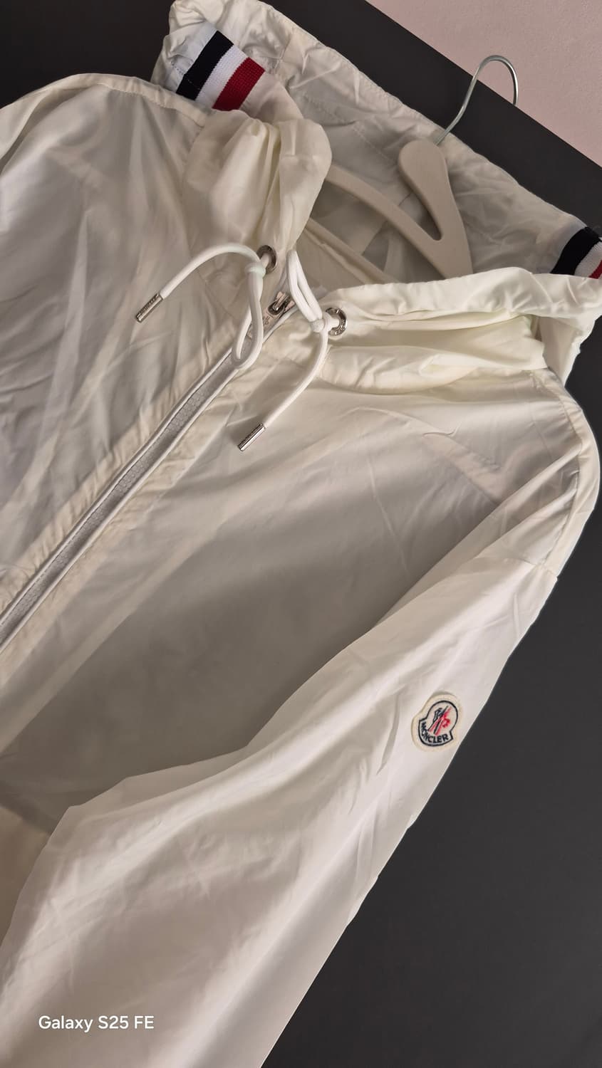 몽클바람막이 상품이미지1