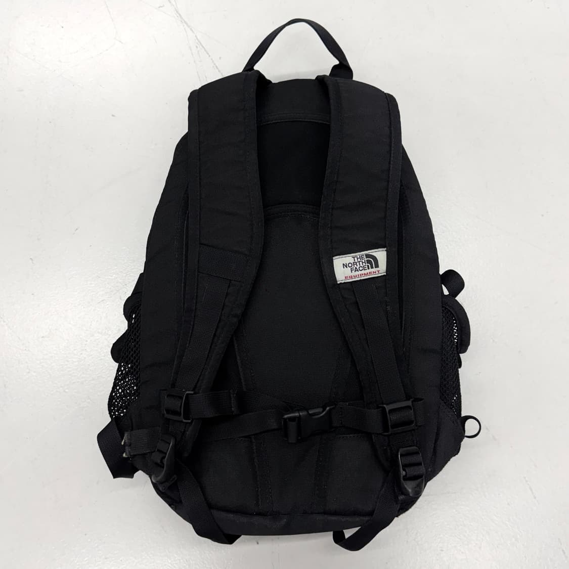 노스페이스 고프코어 에센셜 테크니컬 스몰 백팩 블랙 상품이미지3