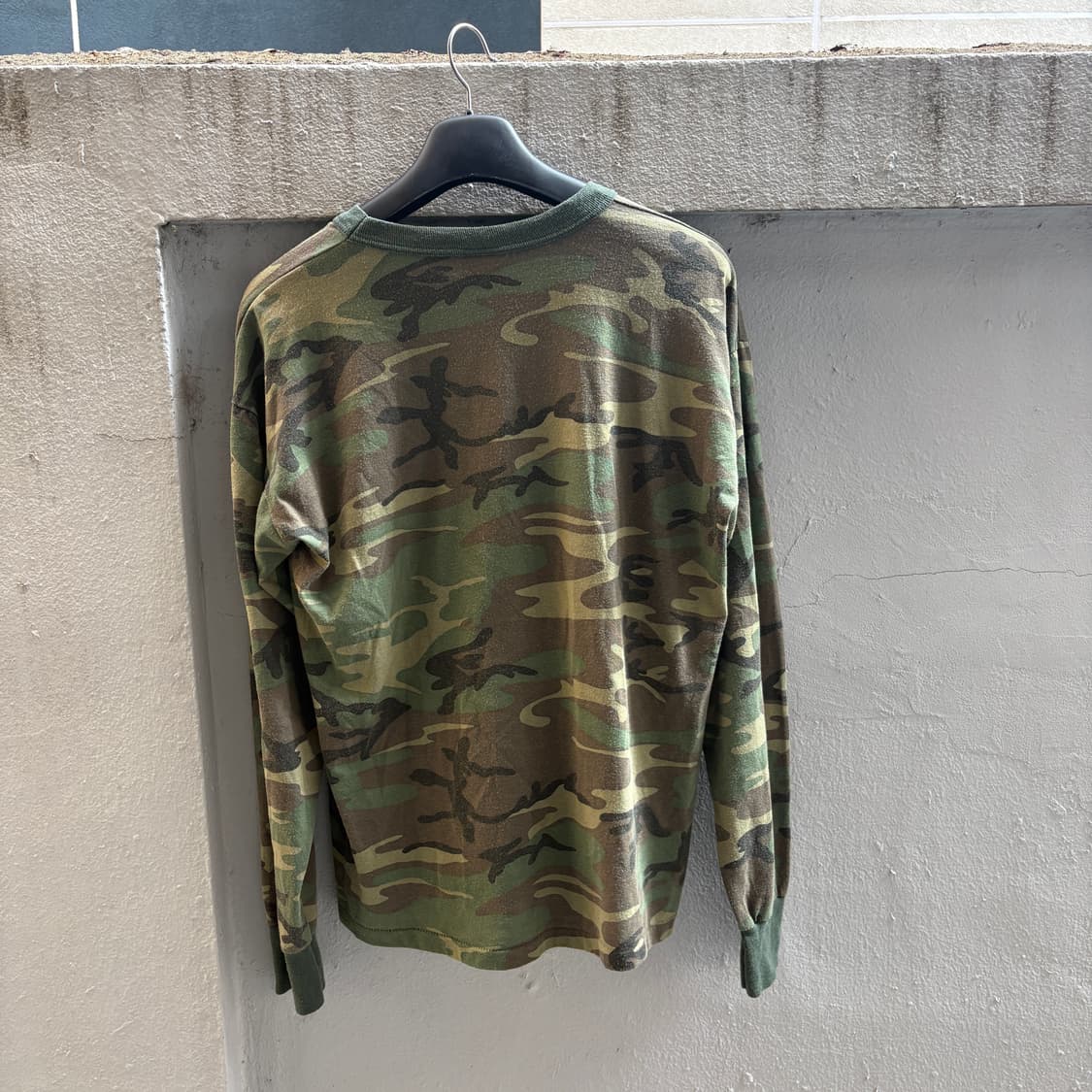 Rothco 90‘s 싱글스티치 카모 롱슬리브 상품이미지2