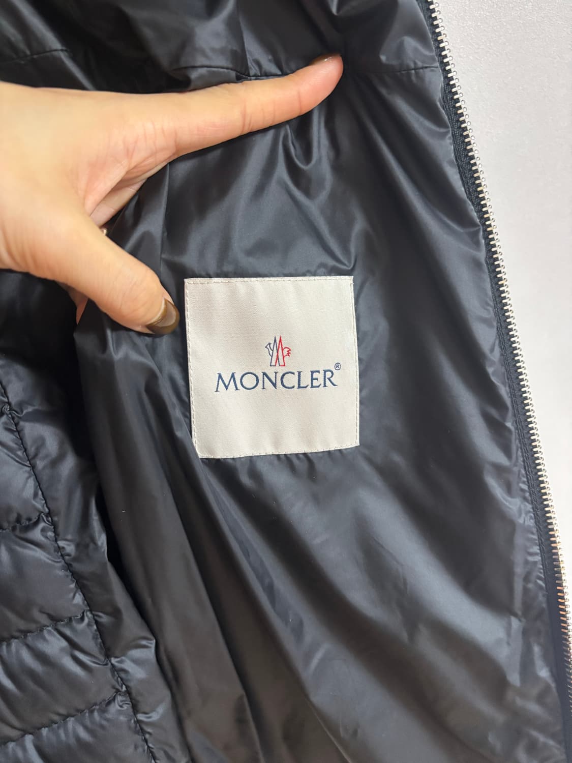 몽클레르 몽클레어 아가텔론 여성 경량 롱패딩 0사이즈 상품이미지9