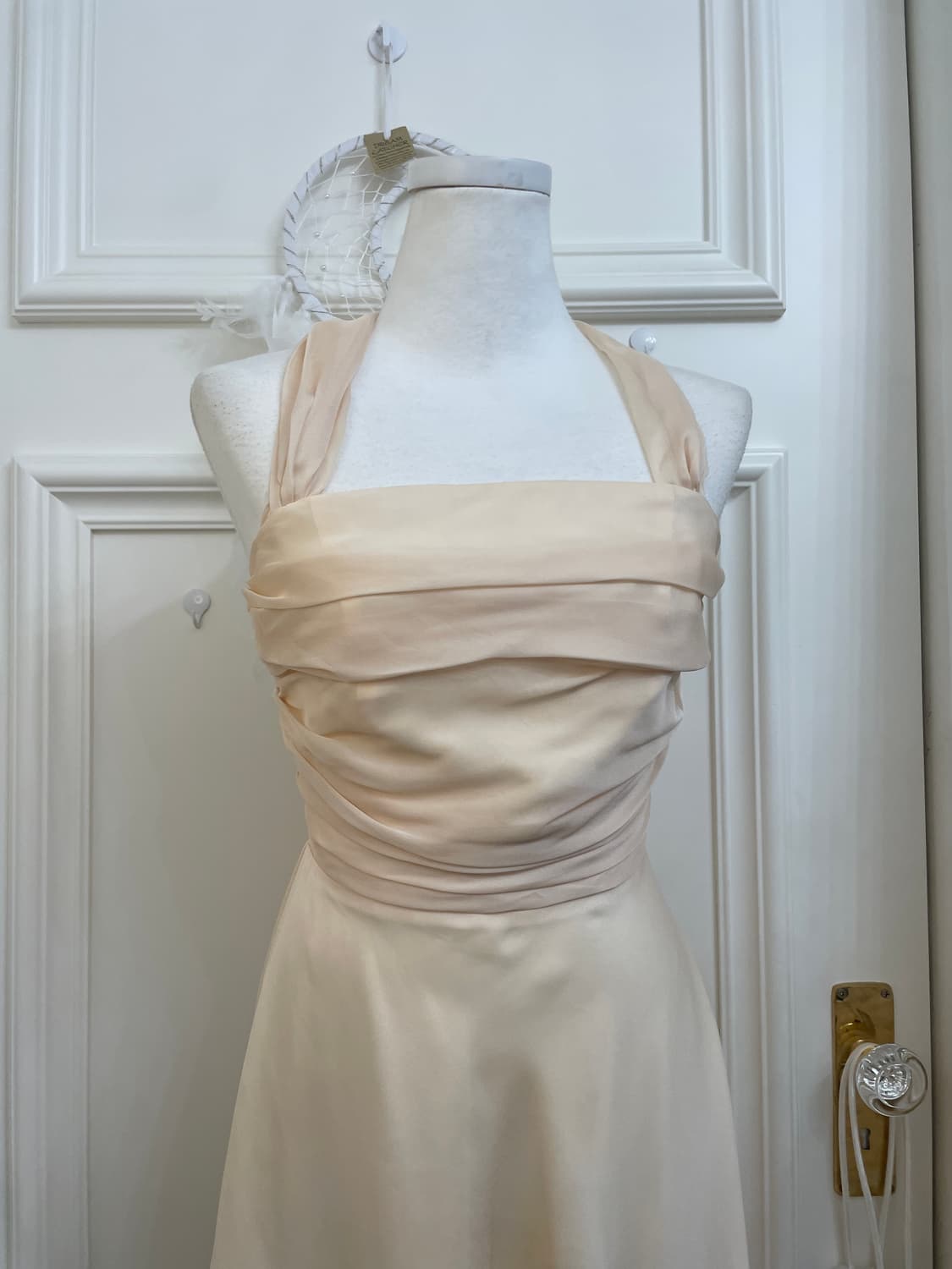 coral ivory draping back lace-up halter 상품이미지5