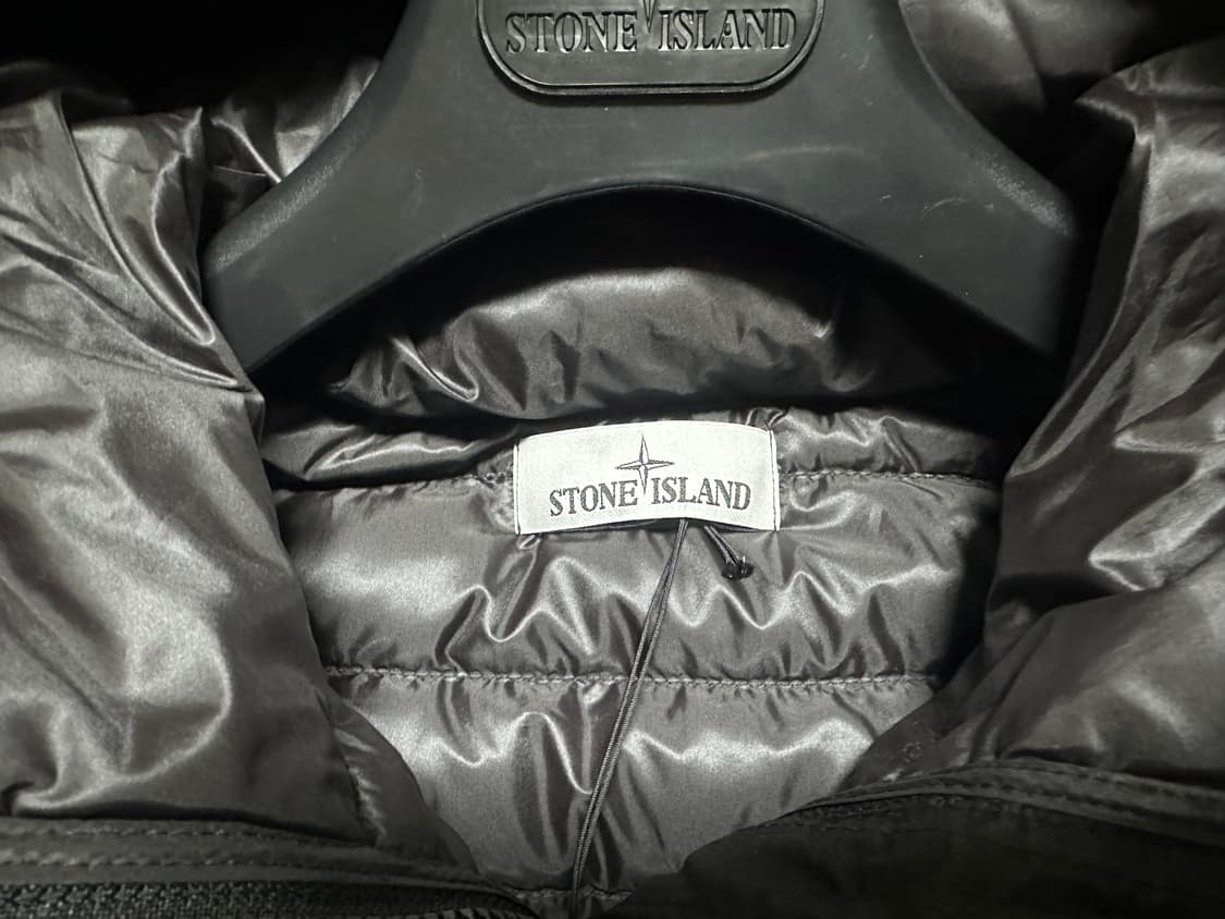 [L] 스톤 아일랜드 나일론 립스탑 후드 다운 경량패딩 자켓 블랙 상품이미지3