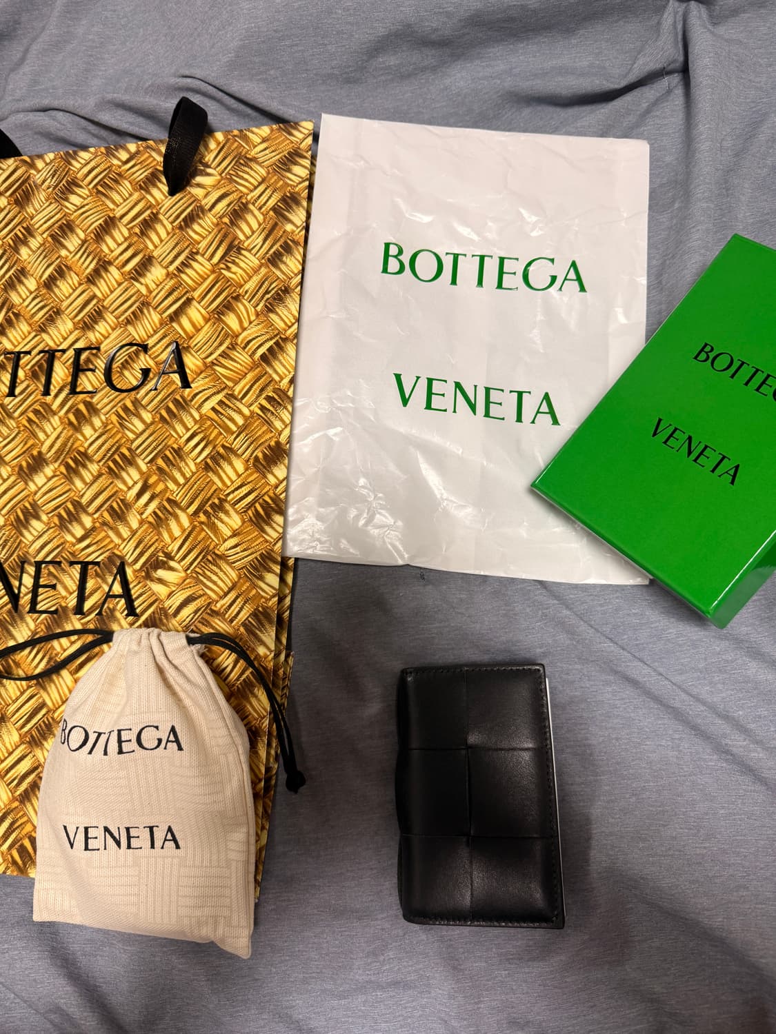 보테가베네타 카드 지갑 카세트 플랩 상품이미지2