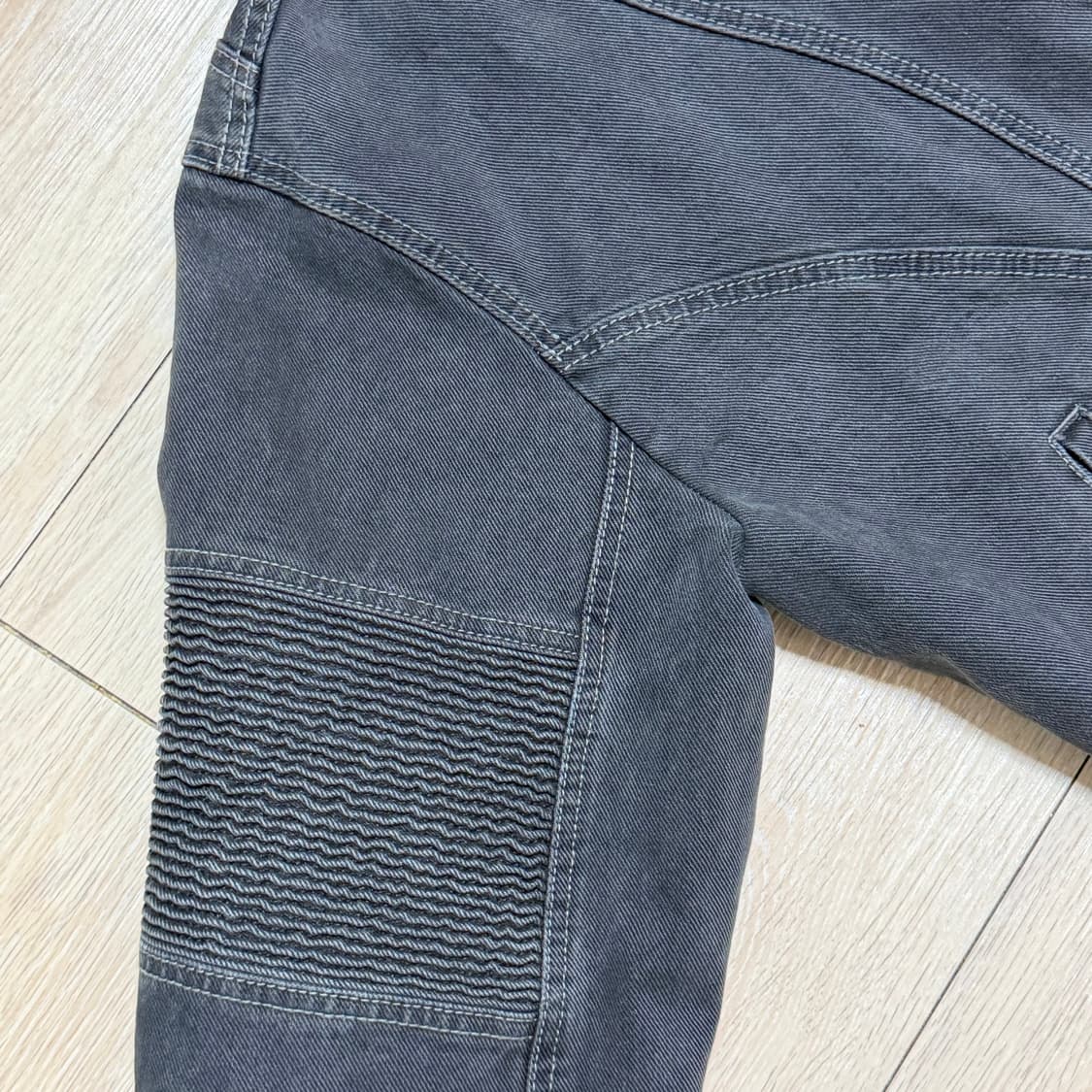 스모킹 페이드 데님 자켓 WASHED BLACK  상품이미지4