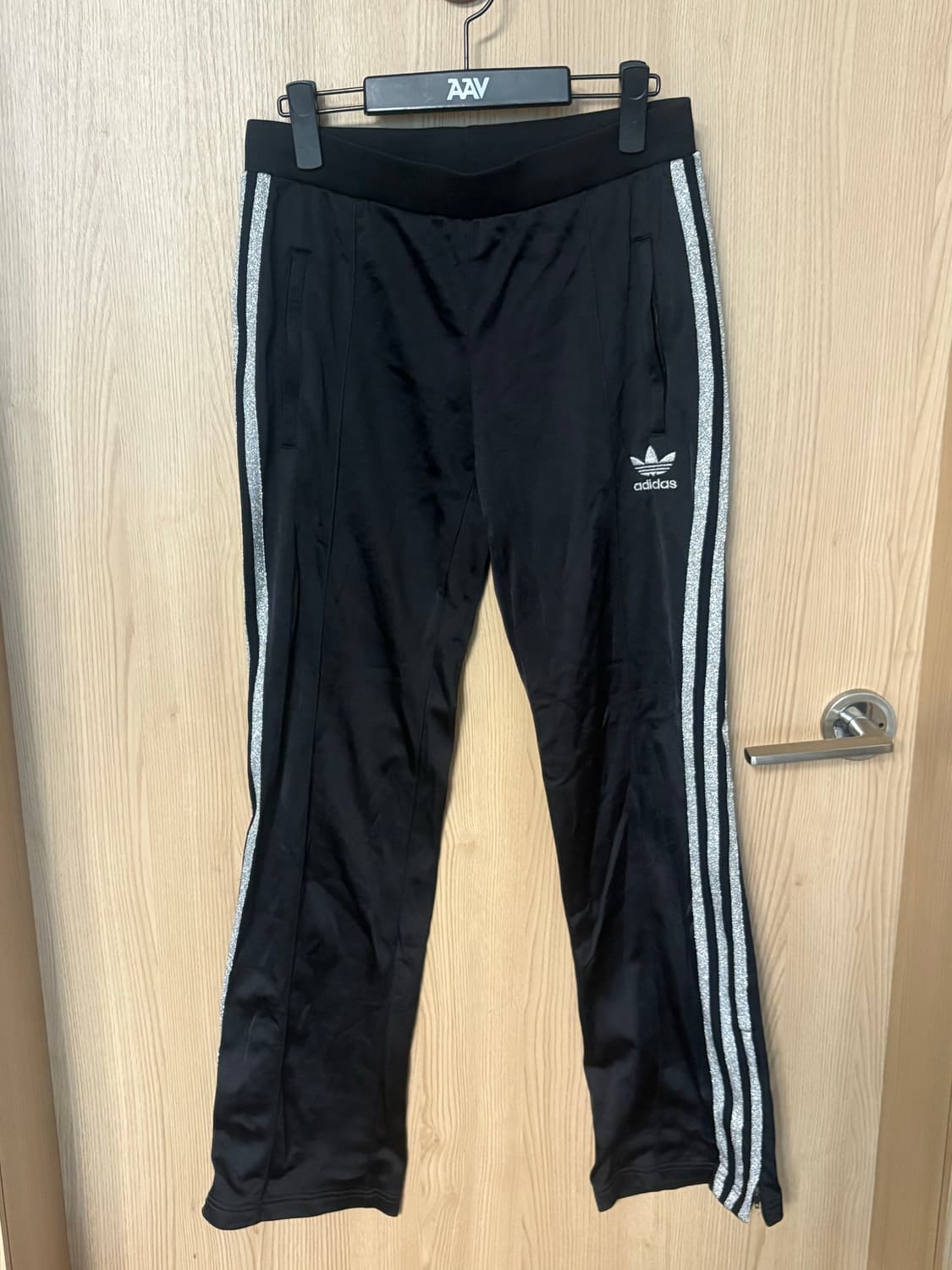 아디다스 트랙팬츠 실버 상품이미지1