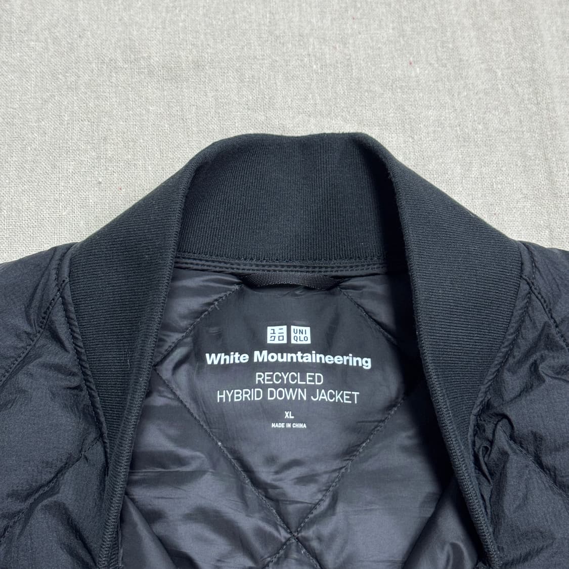 유니클로 화이트마운티니어링 하이브리드 다운 XL 상품이미지5