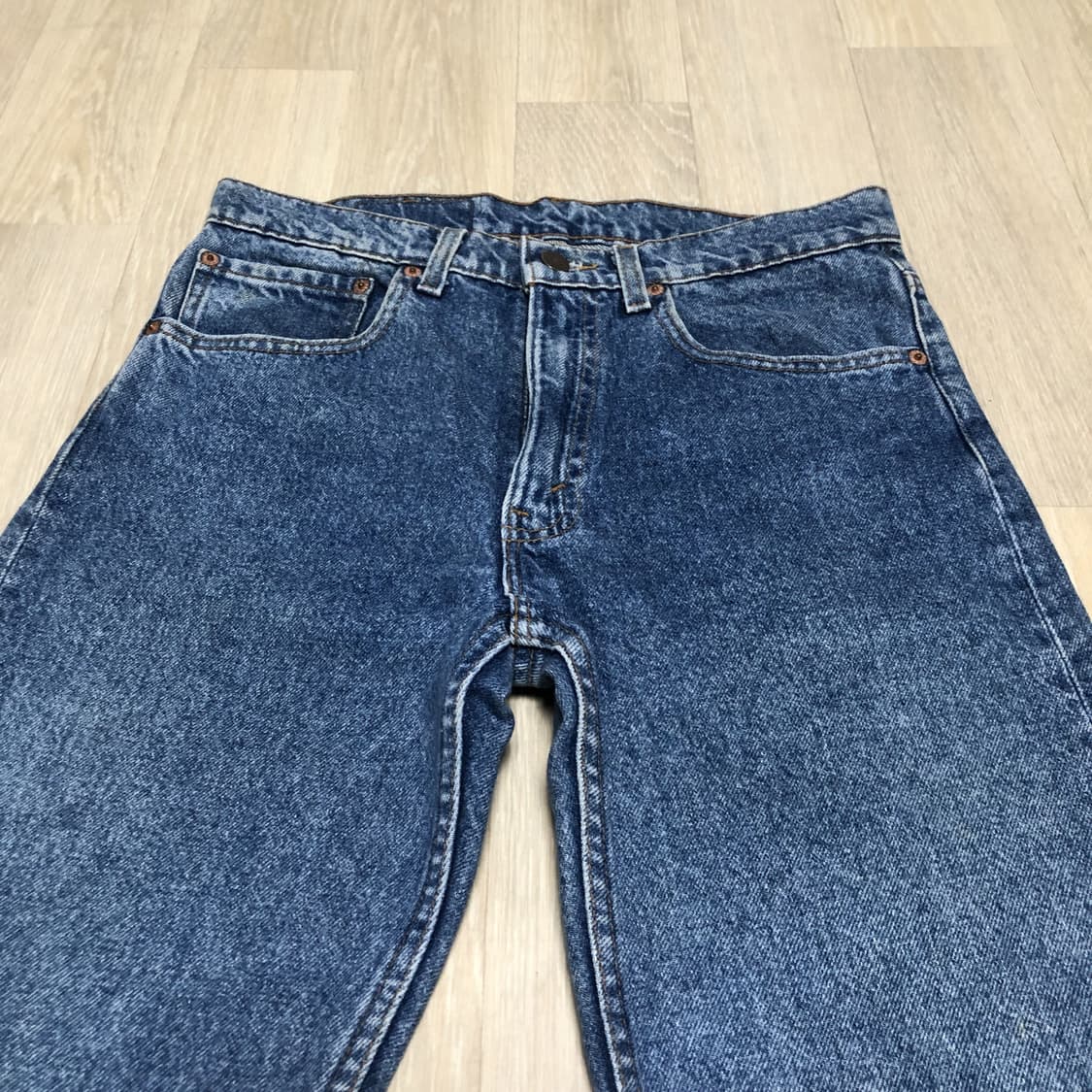 (30) 90s 리바이스 Levi's 505 미국제 레귤러핏 연청 데님 상품이미지3