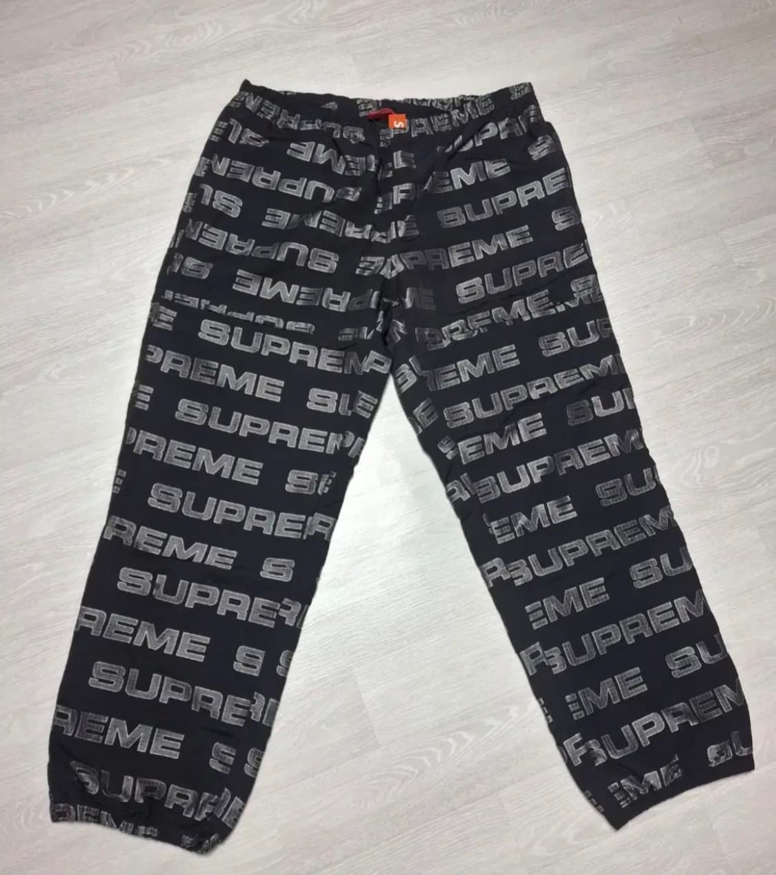 슈프림 로고 립스탑 트랙 팬츠 블랙 상품이미지2