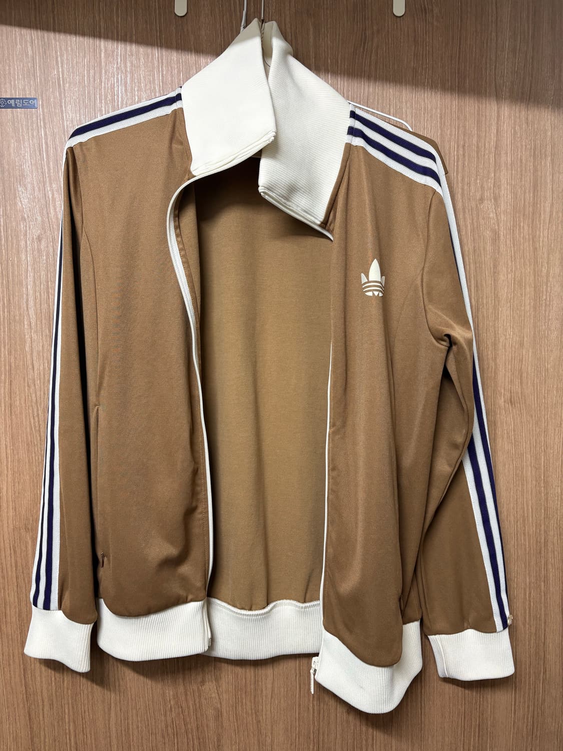 아디다스 아디컬러 헤리티지 나우 스트라이프 트랙탑 브라운 데저트 - KR 상품이미지2