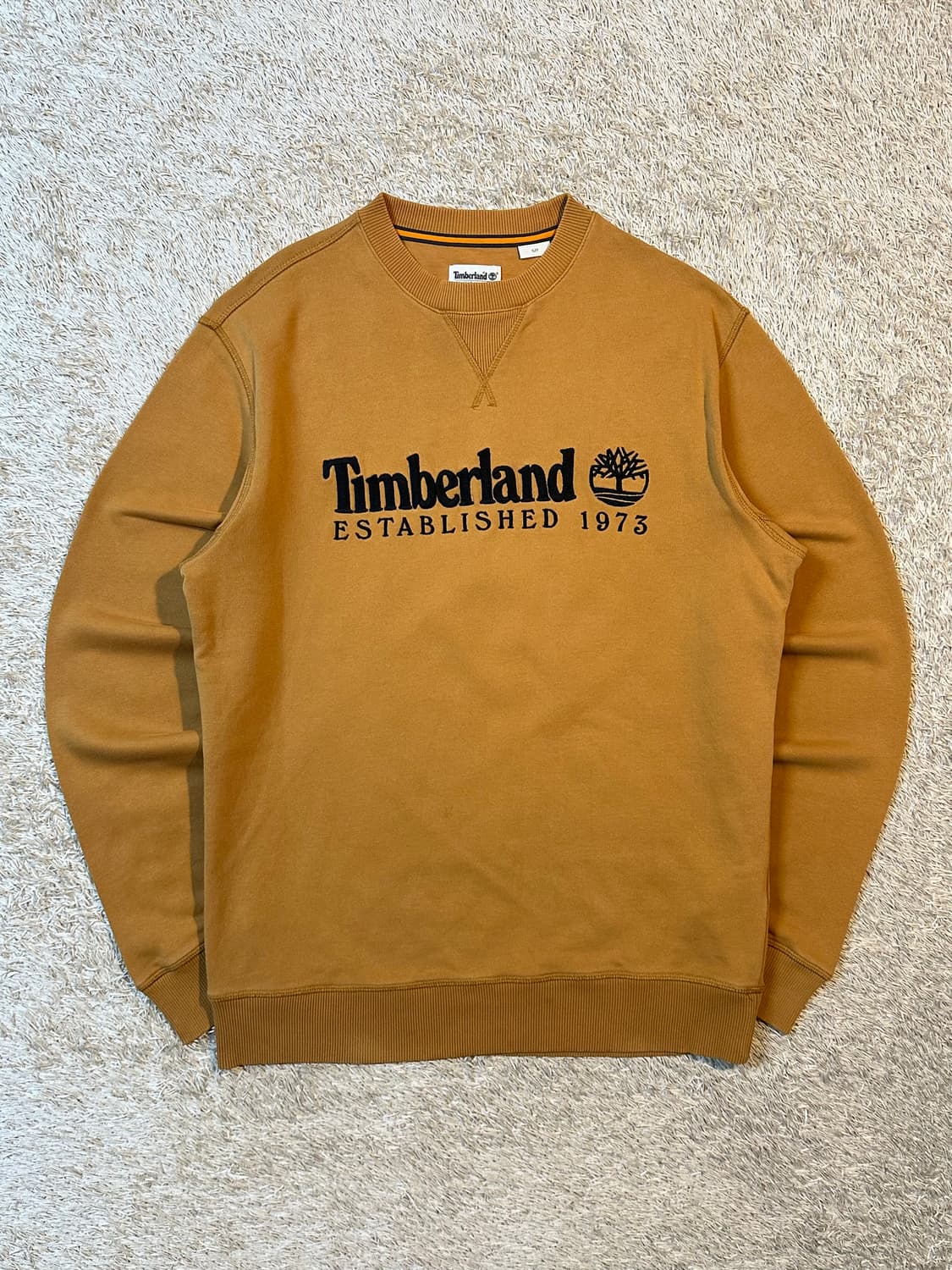 팀버랜드 TIMBERLAND 스펠로고 맨투맨 브라운 상품이미지1