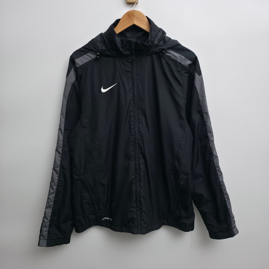 [L] 나이키 스톰핏 블랙 바람막이 상품이미지1