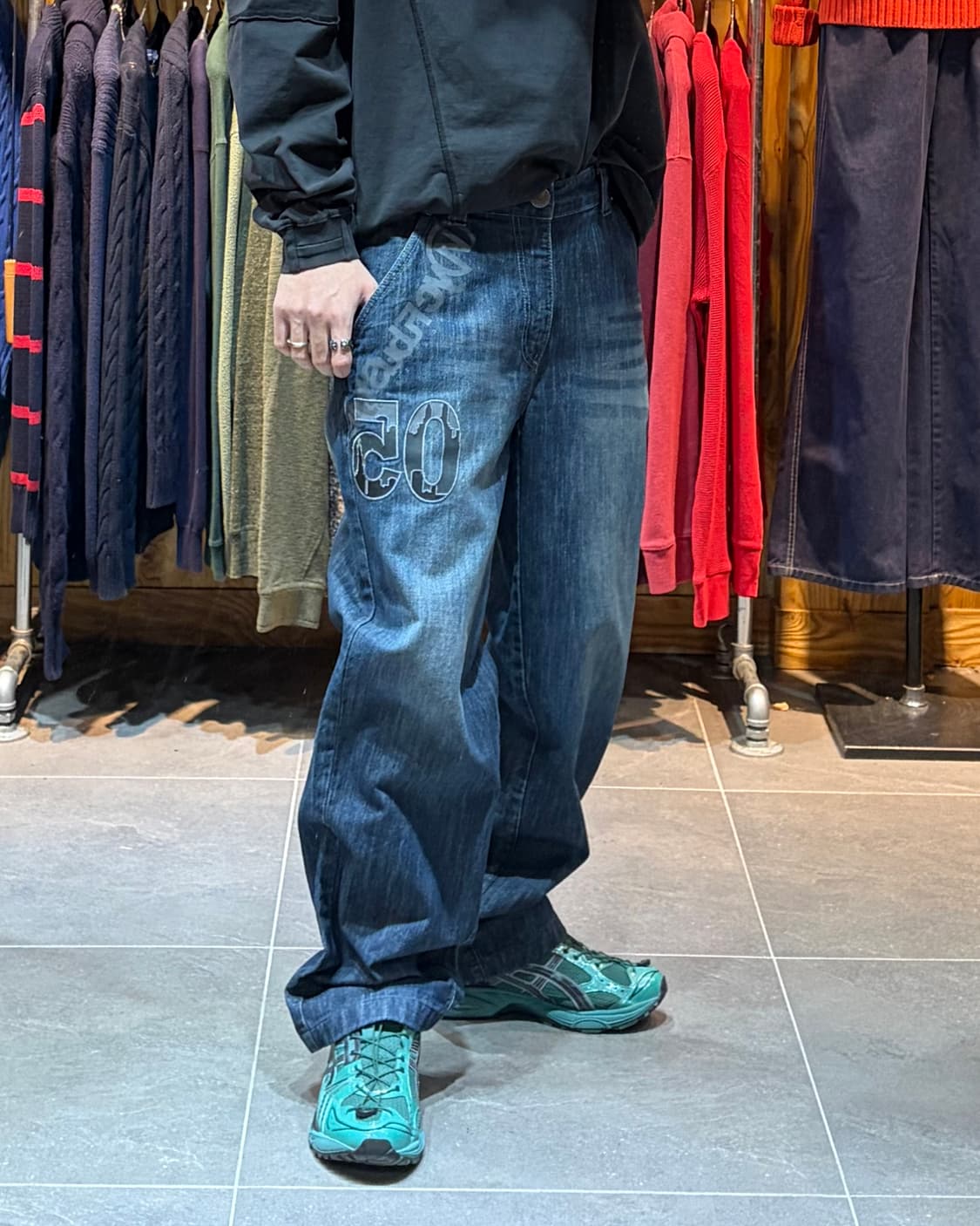 34in FUBU 푸부 시티그래픽 스펠링 패치 데님팬츠 상품이미지1